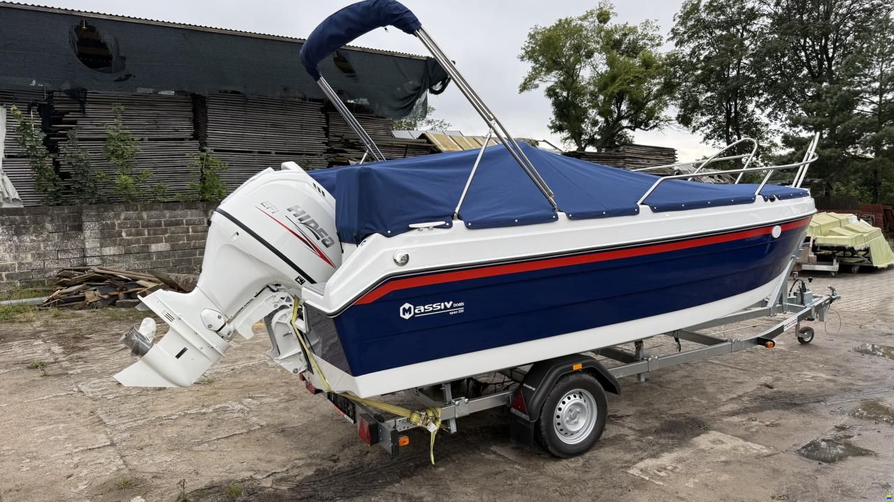 Massiv Boats 520 Open