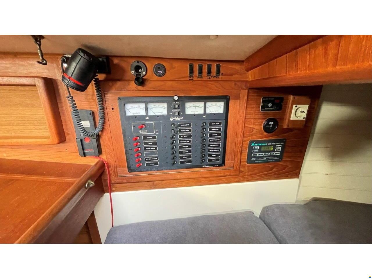 Pacific Seacraft 34