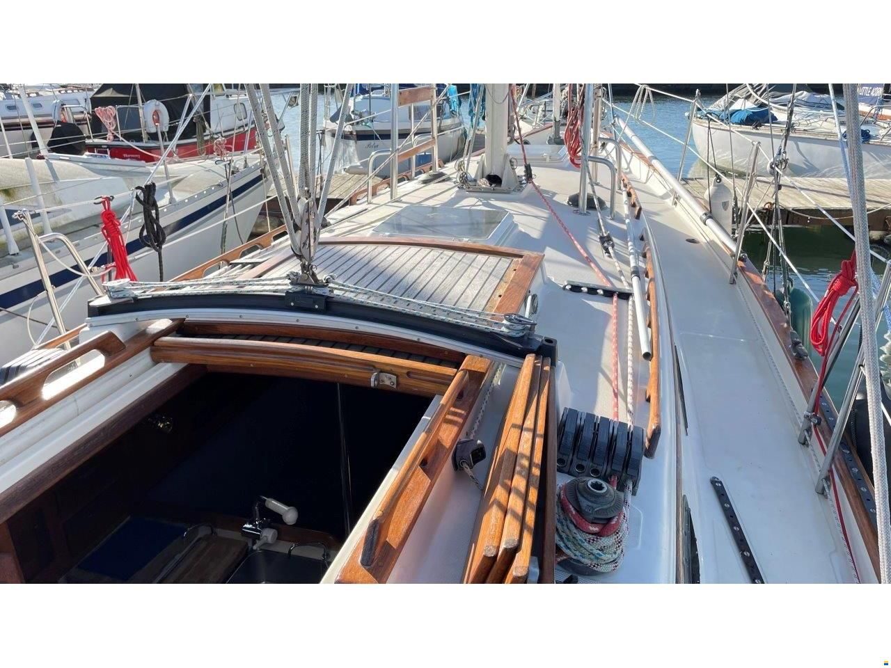 Pacific Seacraft 34