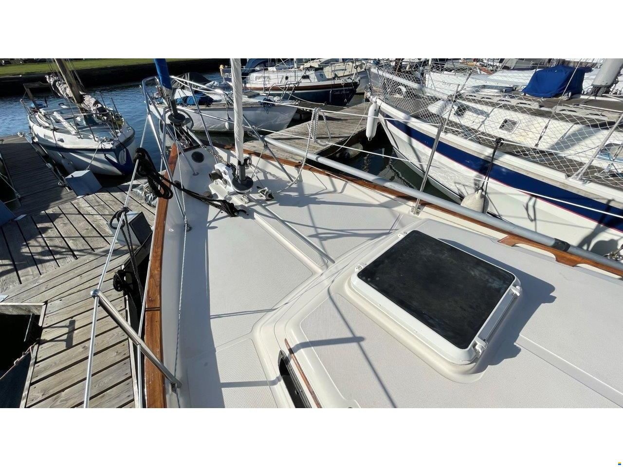 Pacific Seacraft 34