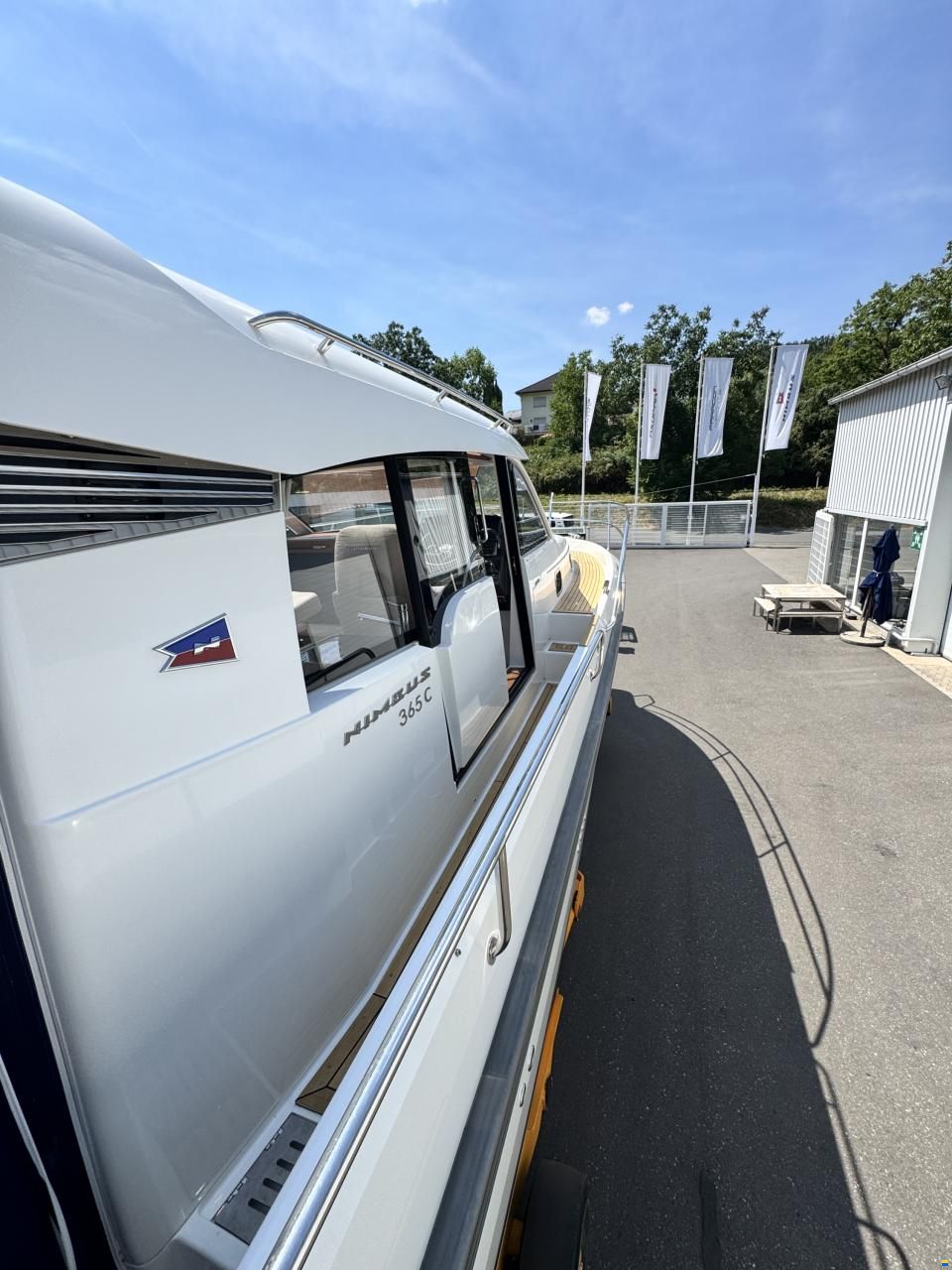 Nimbus 365 Coupé