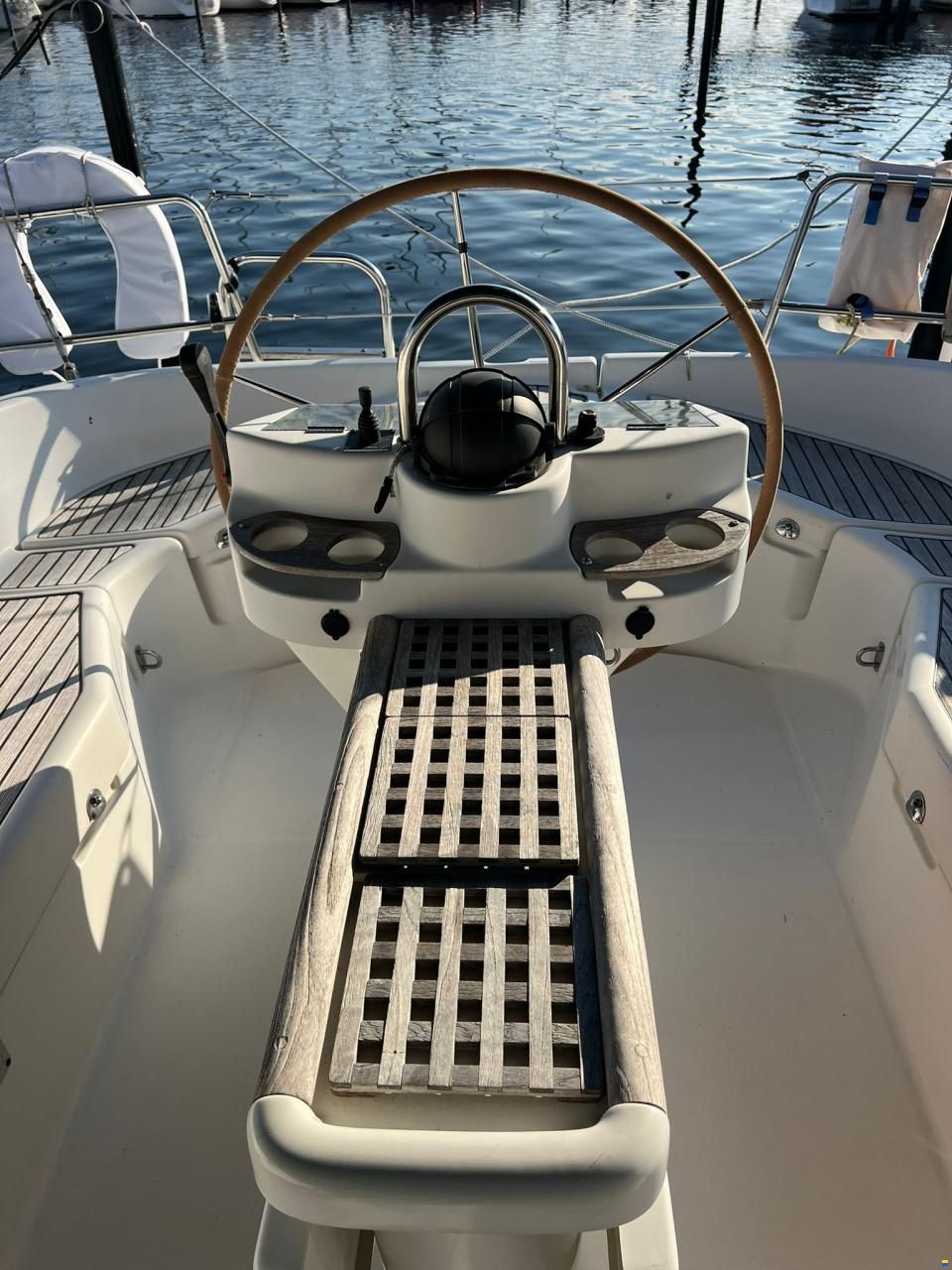 Beneteau Oceanis Clipper 411