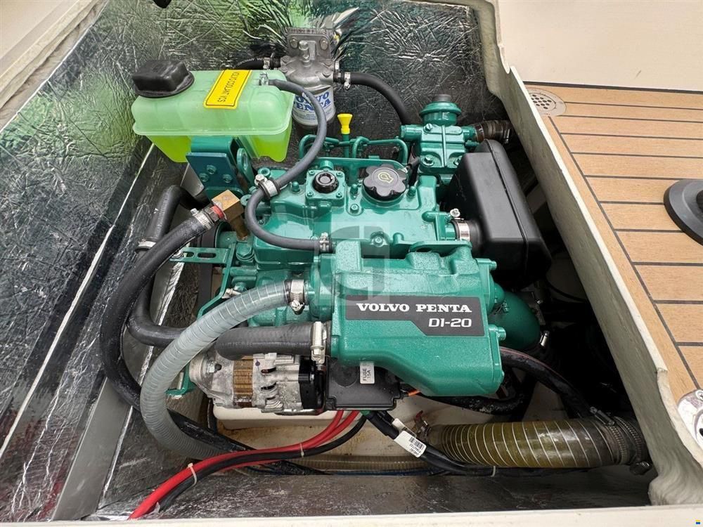 Leonardo Yachts Eagle 38