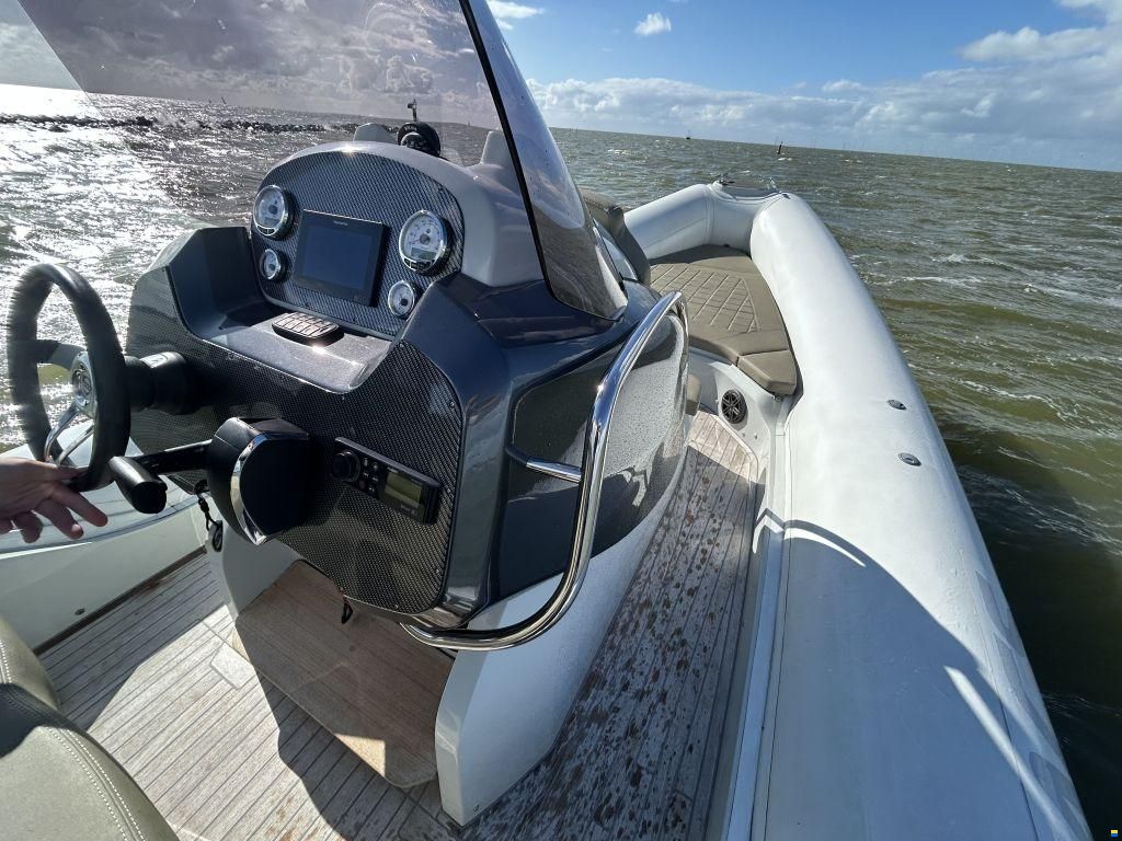 SACS Strider 900