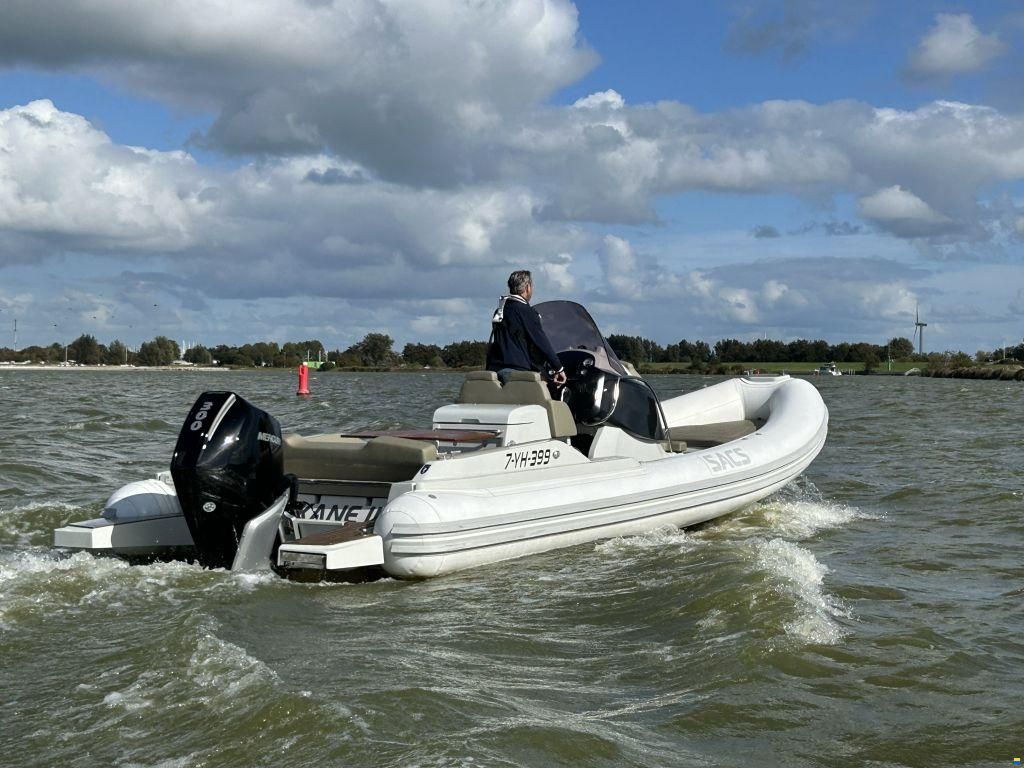 SACS Strider 900