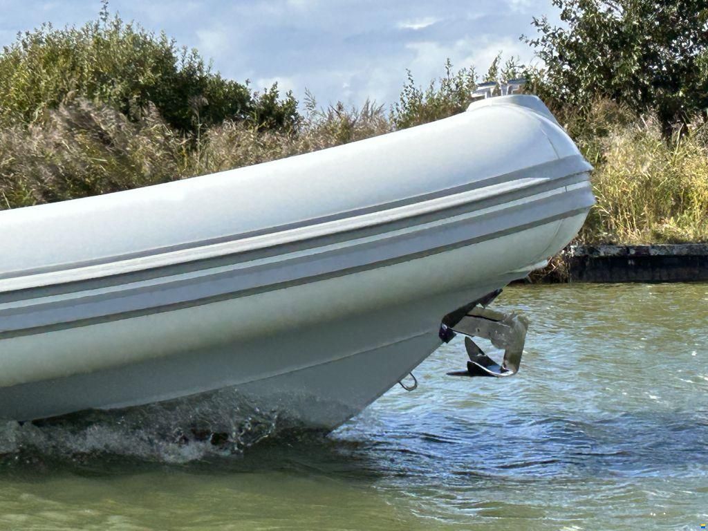 SACS Strider 900