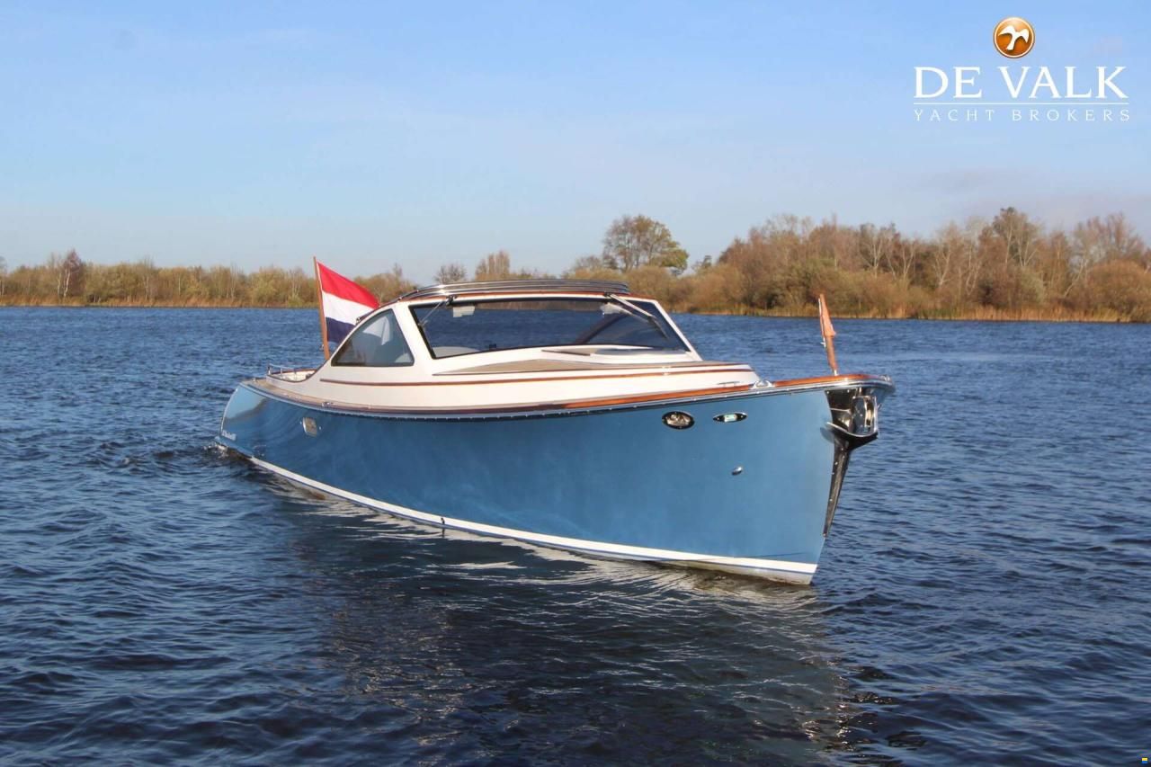 Long Island 33 Runabout