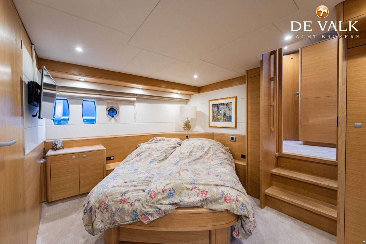 Steeler Yachts Explorer 50 Pilothouse