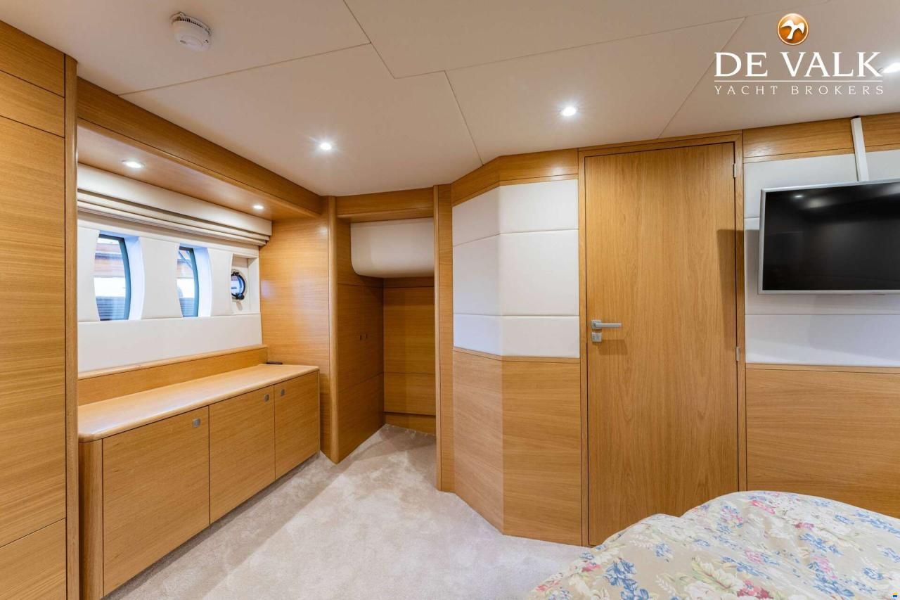 Steeler Yachts Explorer 50 Pilothouse