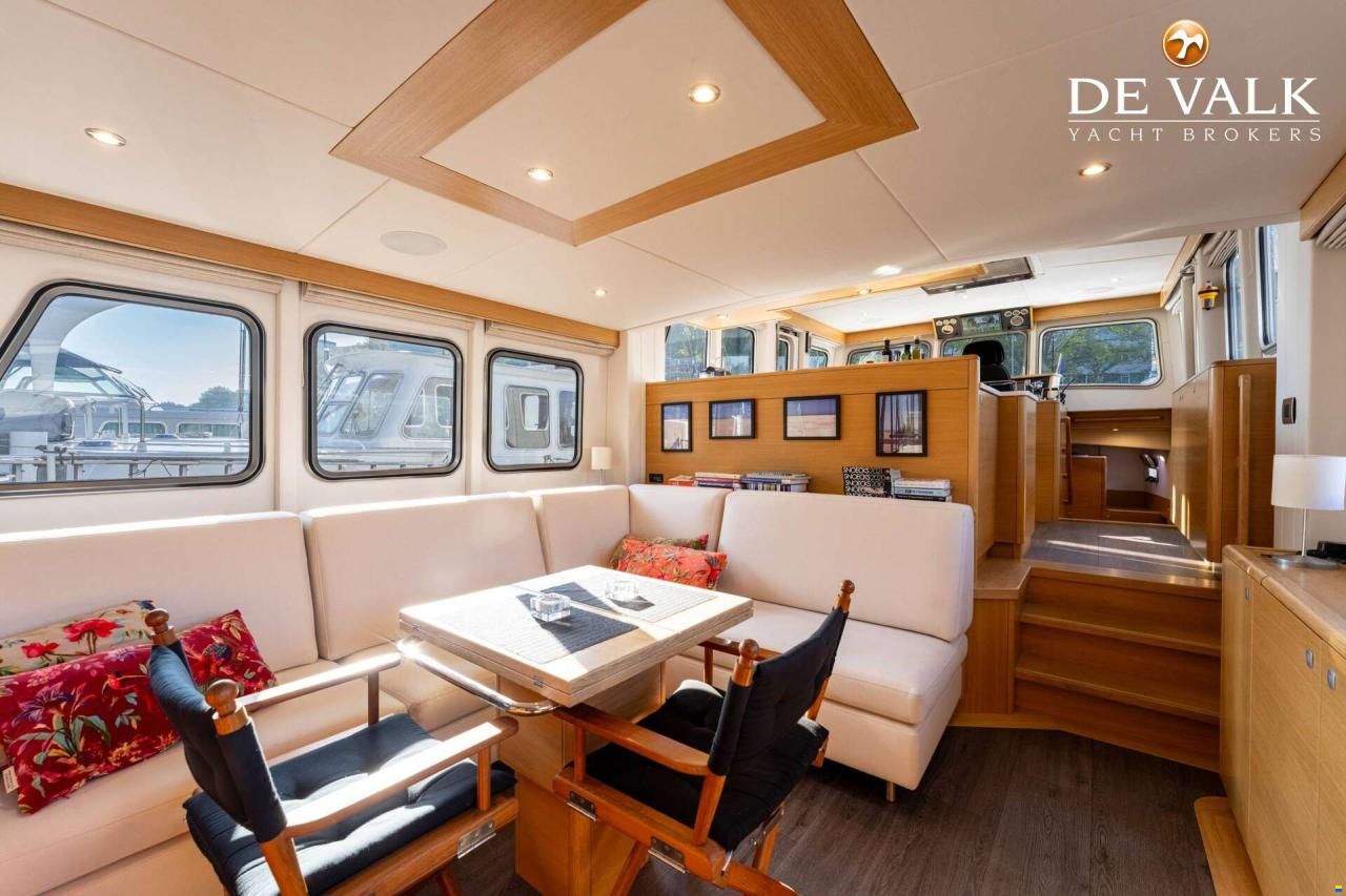 Steeler Yachts Explorer 50 Pilothouse