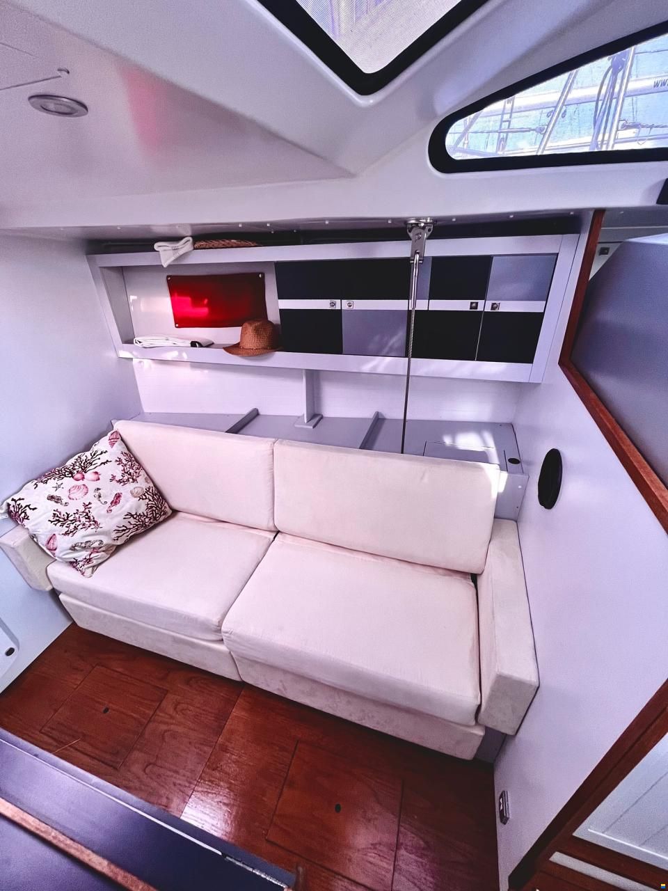 RM Yachts RM 1350