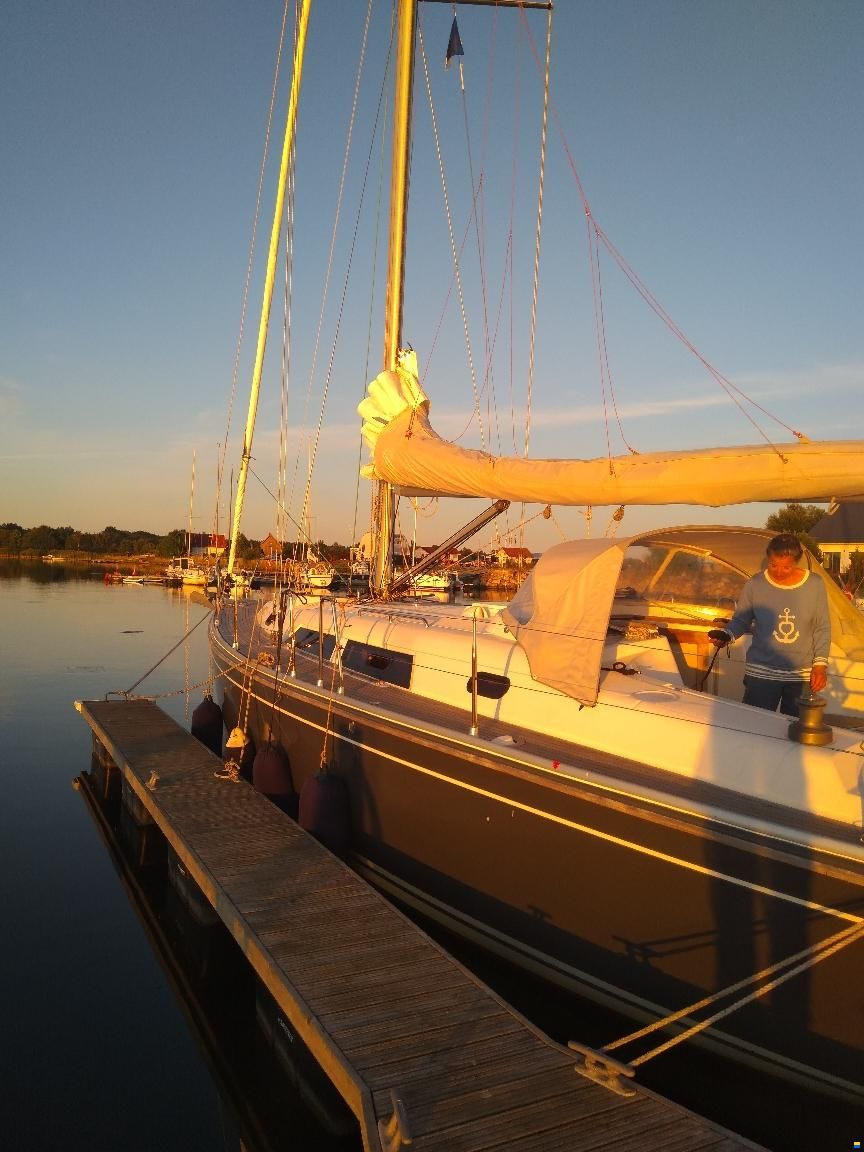 Hanse 400