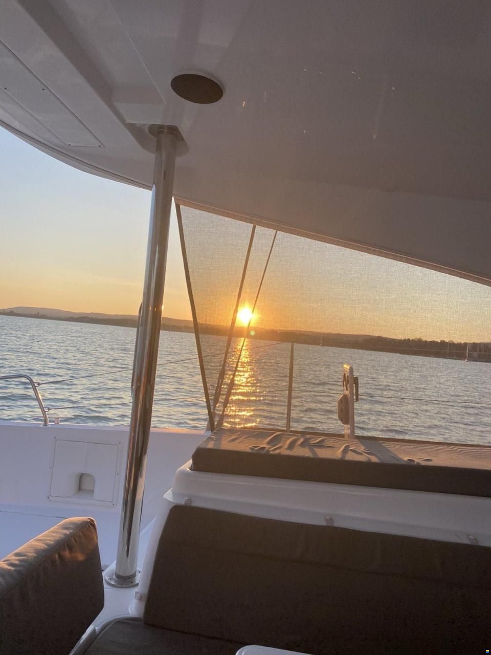 Lagoon 39