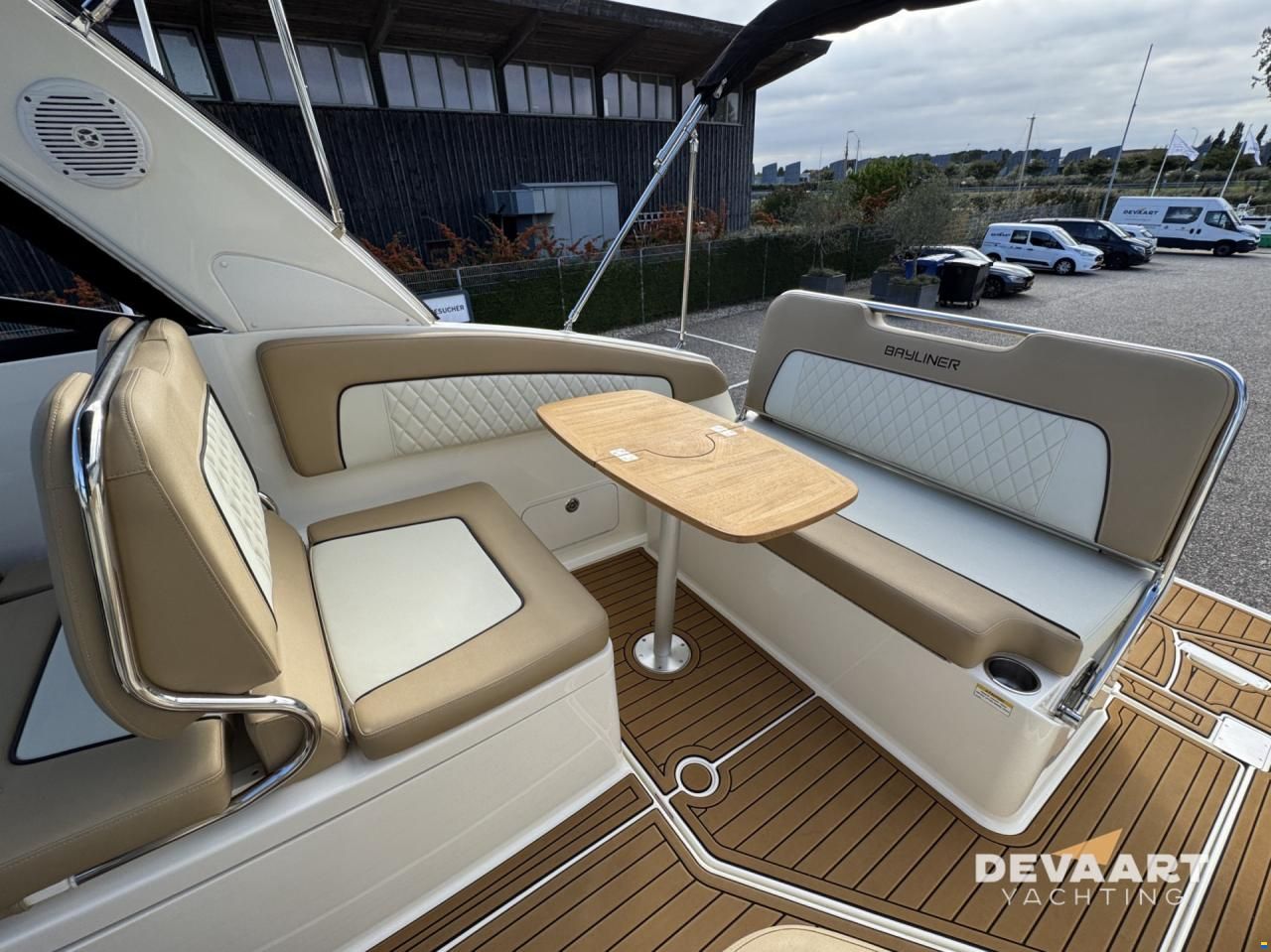 Bayliner Ciera 8