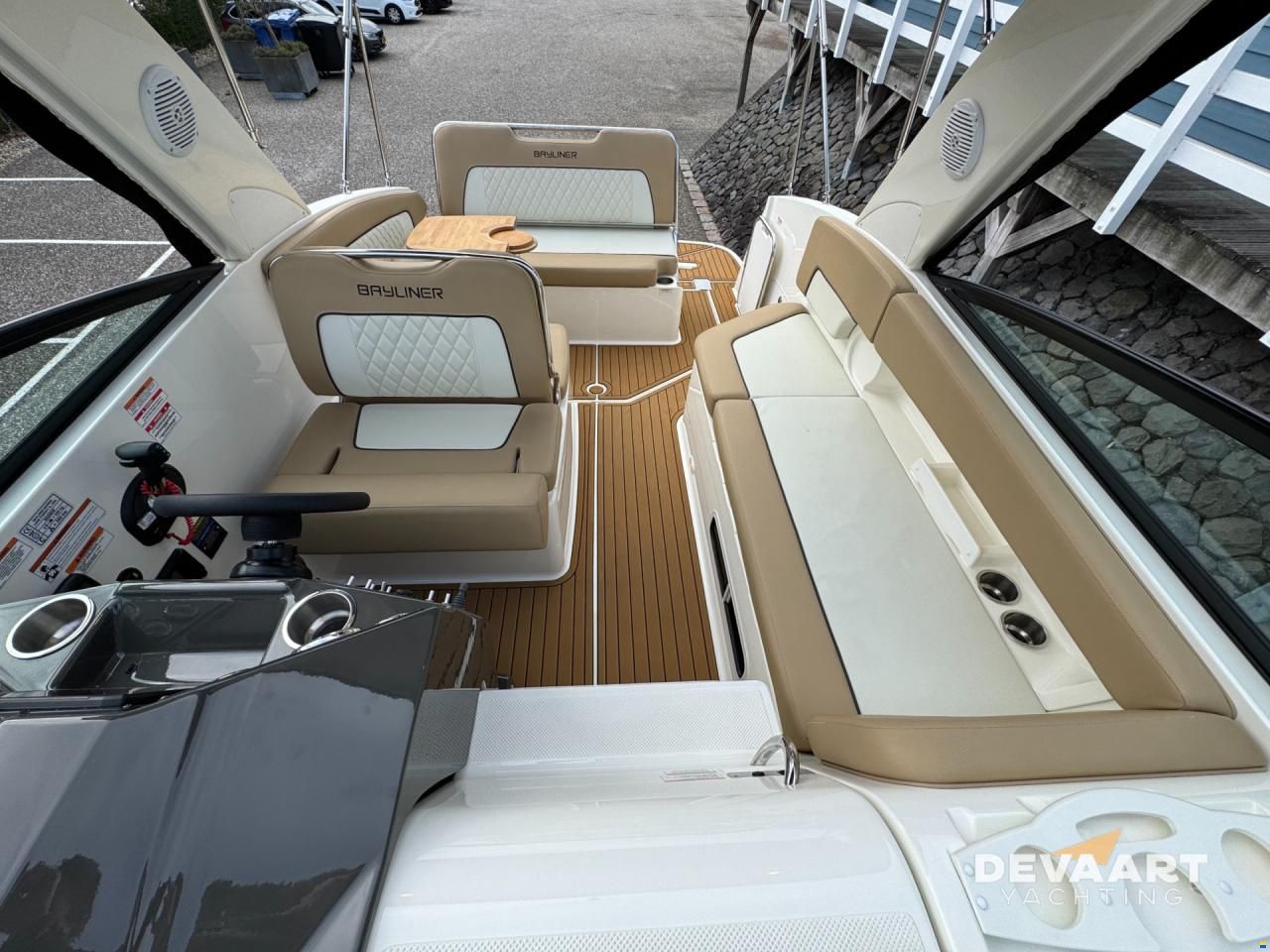 Bayliner Ciera 8