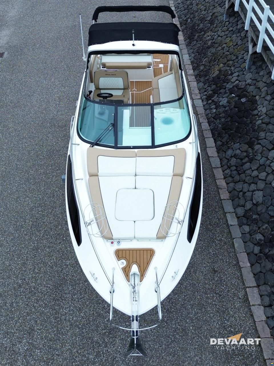 Bayliner Ciera 8
