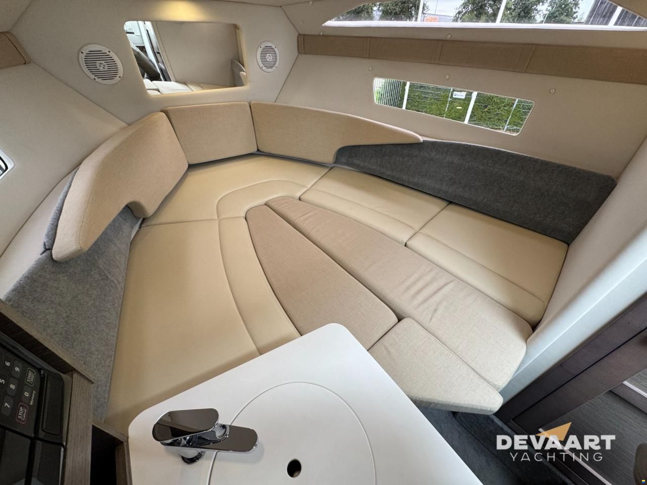 Bayliner Ciera 8