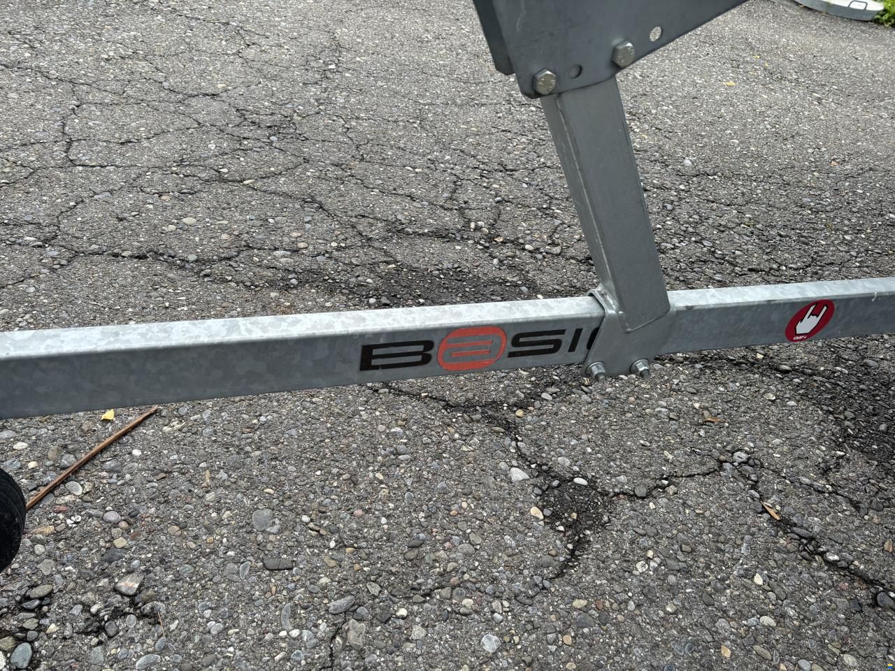 Tracker Marine Super Guid V16 SC