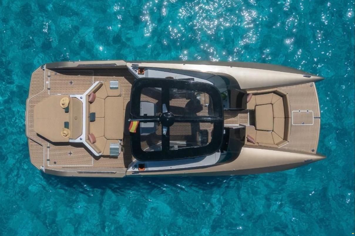 Catamaran Money Penny Seavy 11