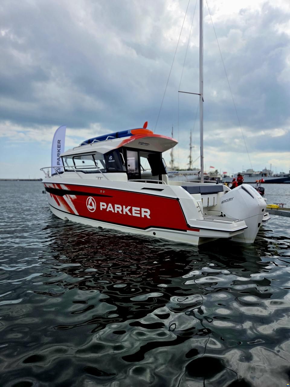 Parker 760 Quest Mercury F225Xl Verado