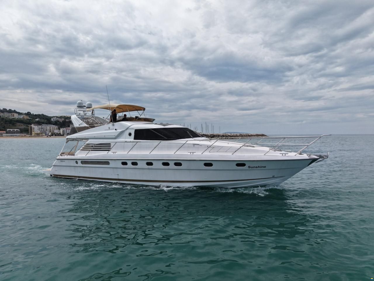 Fairline Squadron 62