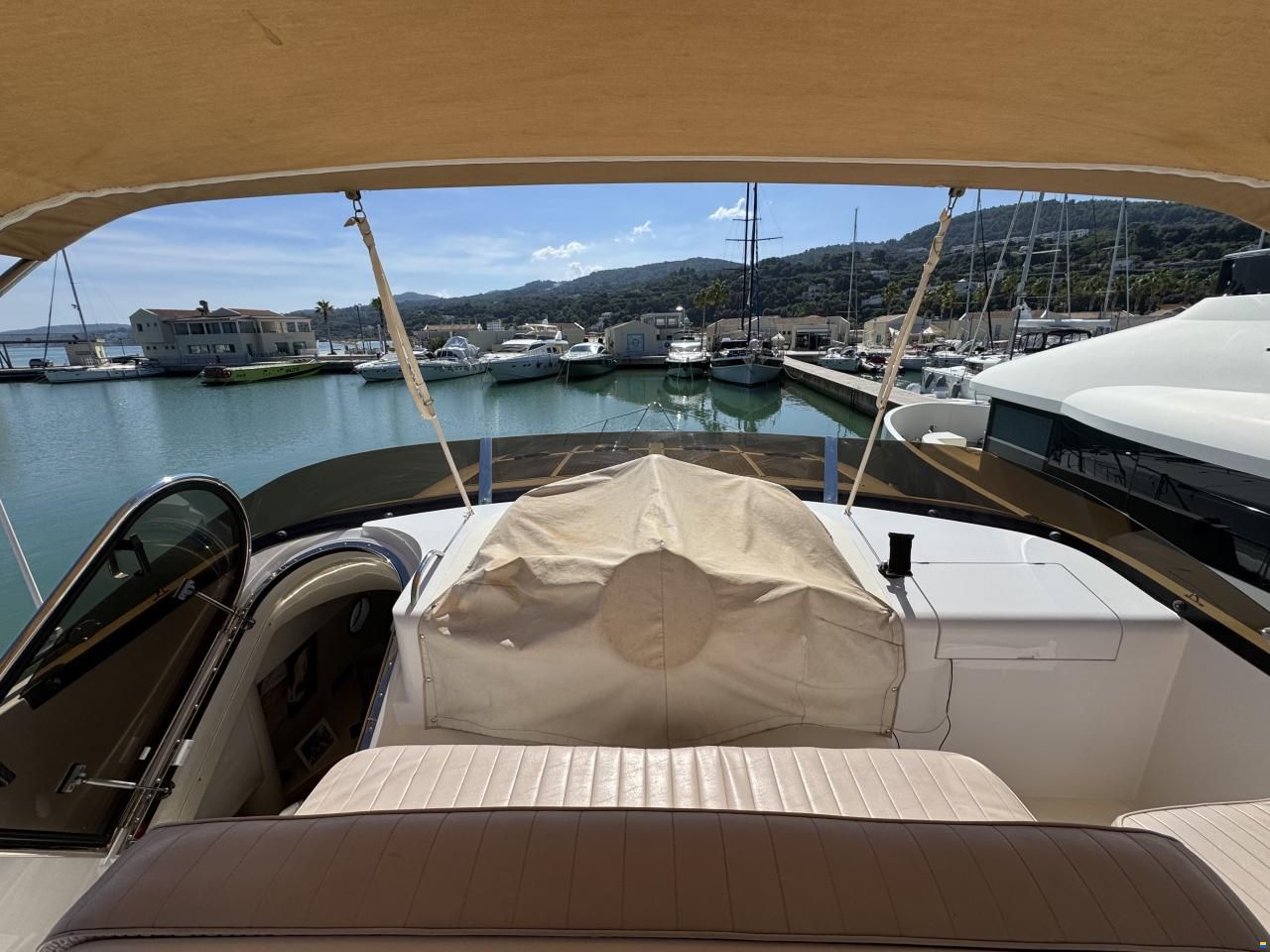 Fairline Squadron 62