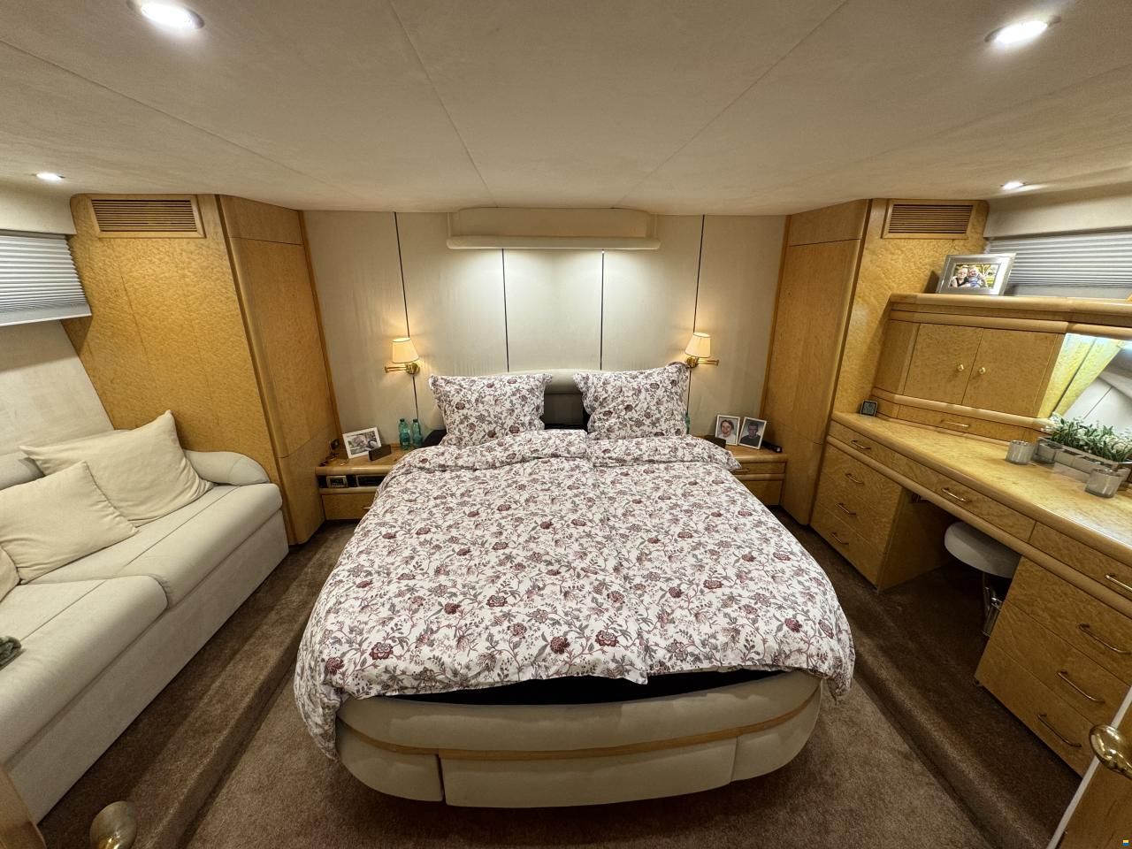Fairline Squadron 62