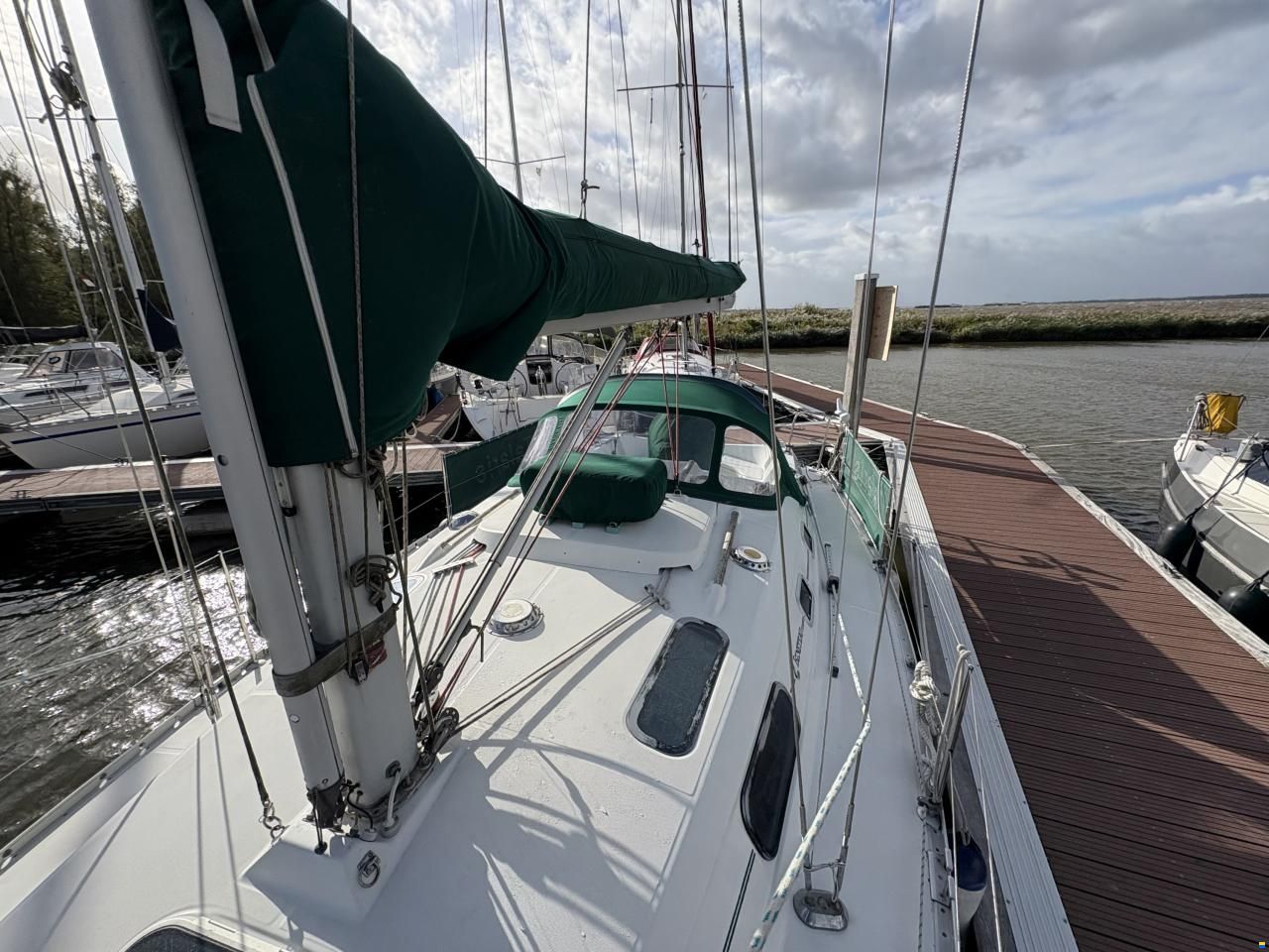 Beneteau Oceanis 321 Jubilee