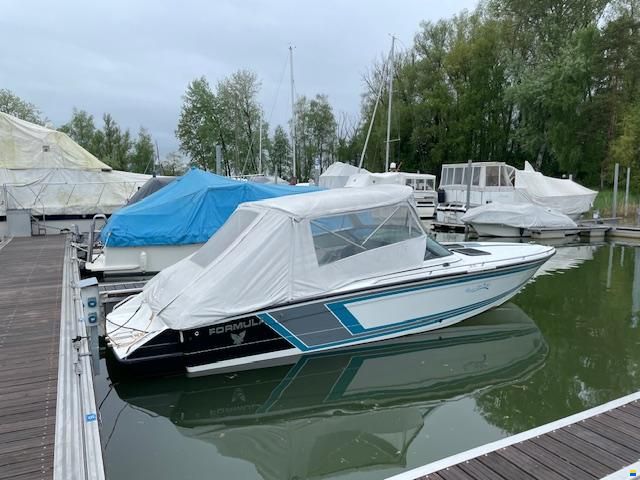 Formula Thunderbird FL242LS