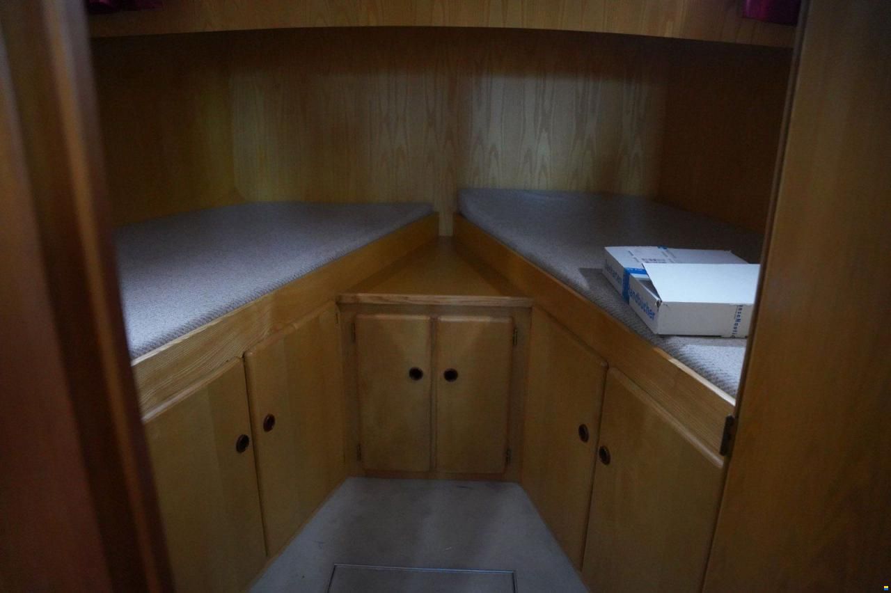 Linssen STURDY 400 AC