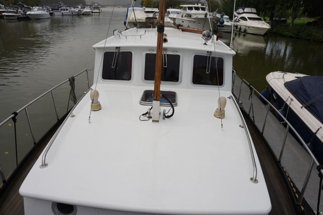 Linssen STURDY 400 AC