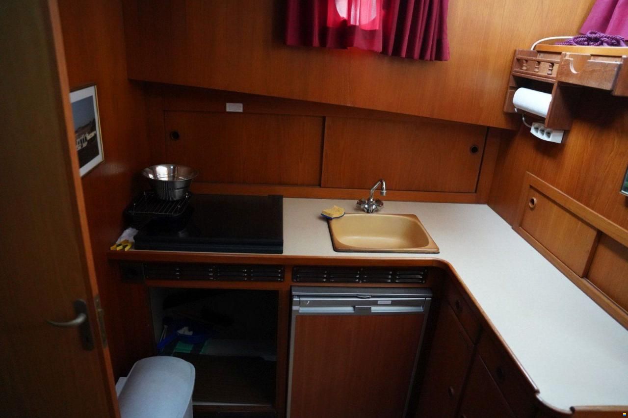 Linssen STURDY 400 AC