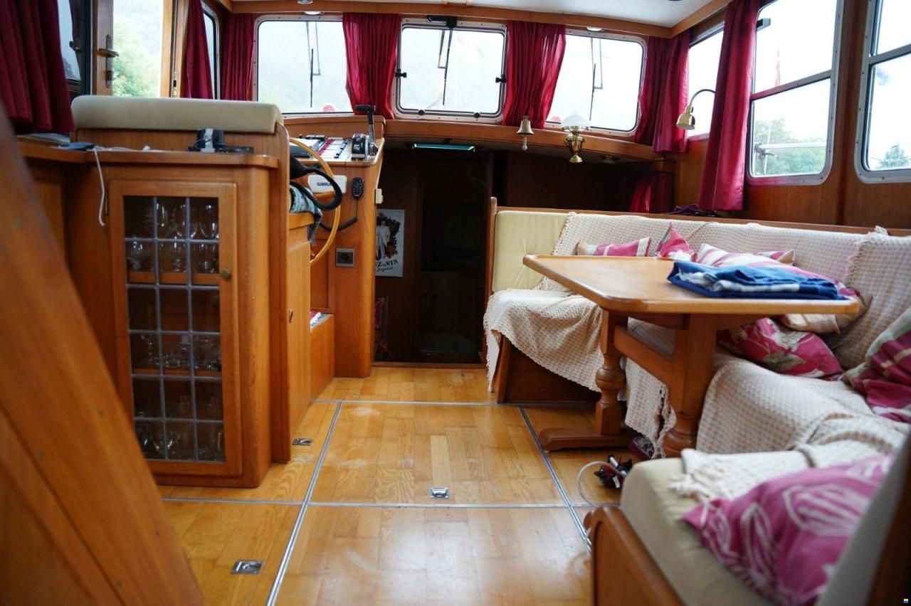Linssen STURDY 400 AC