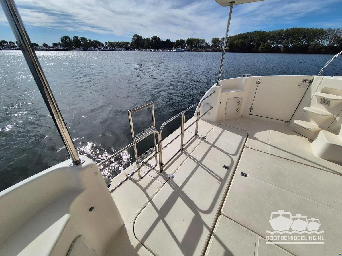 Nicols Yacht Sixto Prestige