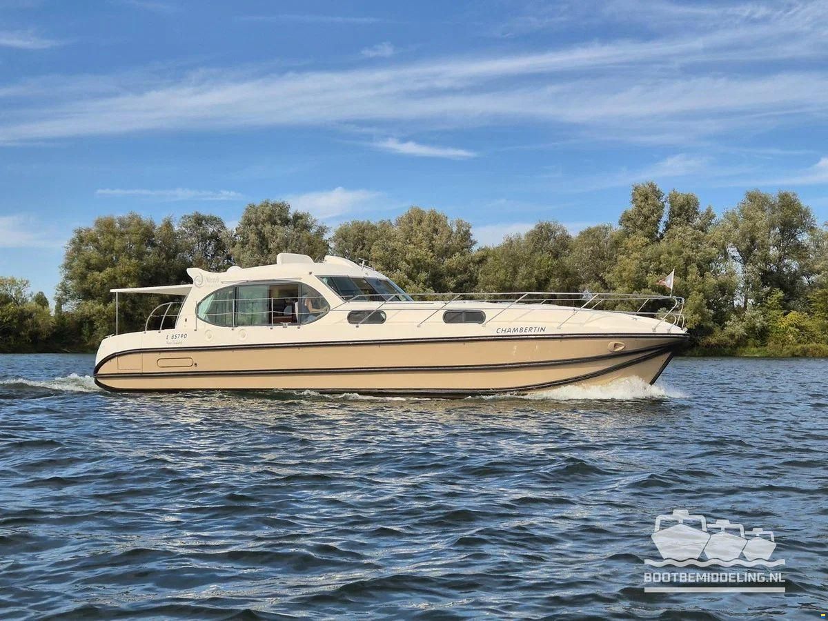 Nicols Yacht Sixto Prestige