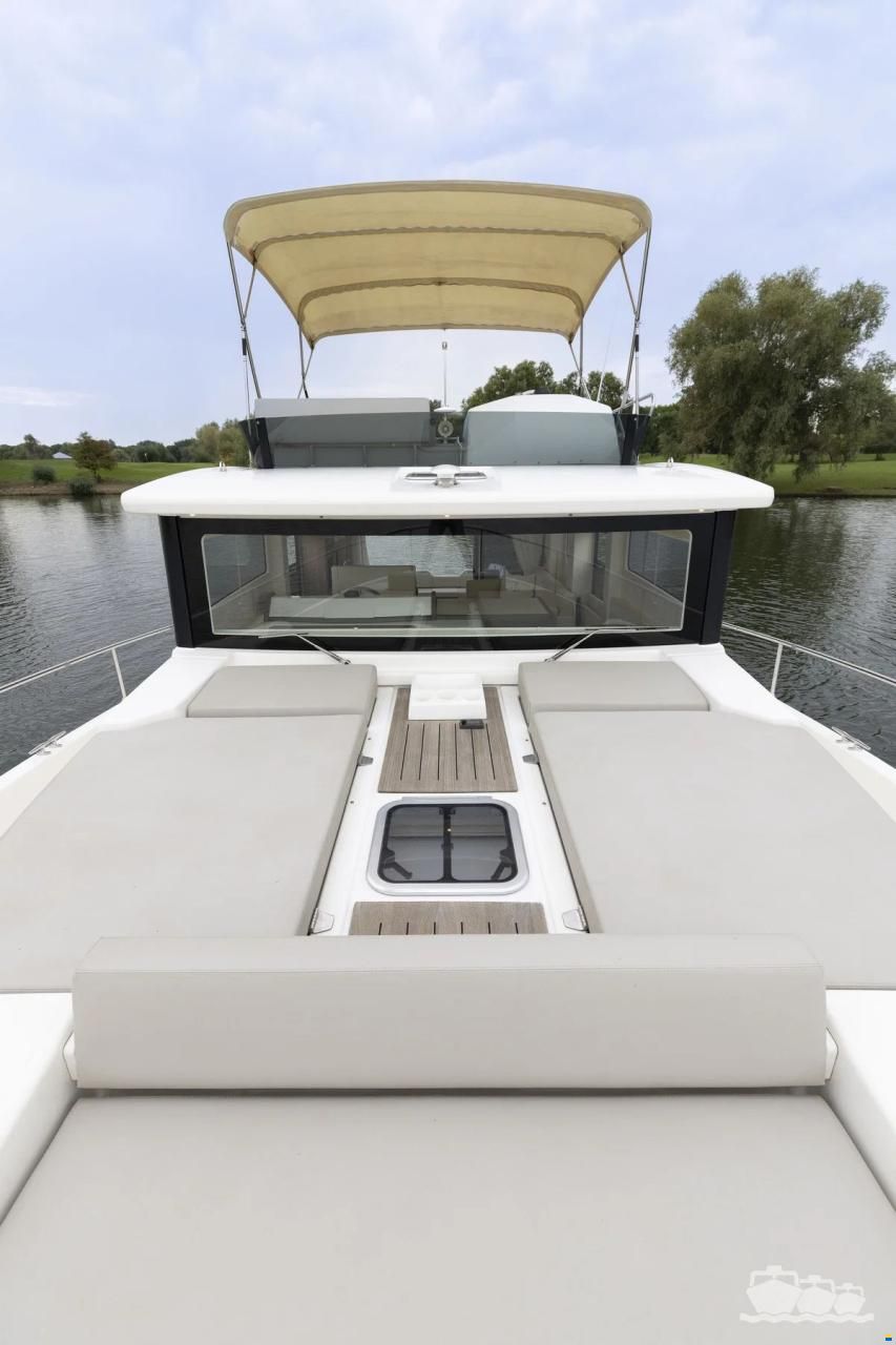 Cranchi Eco Trawler 43 Long Distance