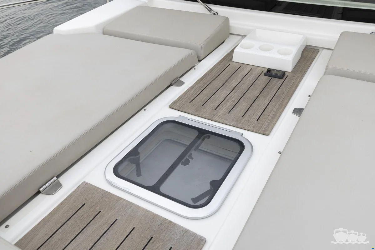 Cranchi Eco Trawler 43 Long Distance