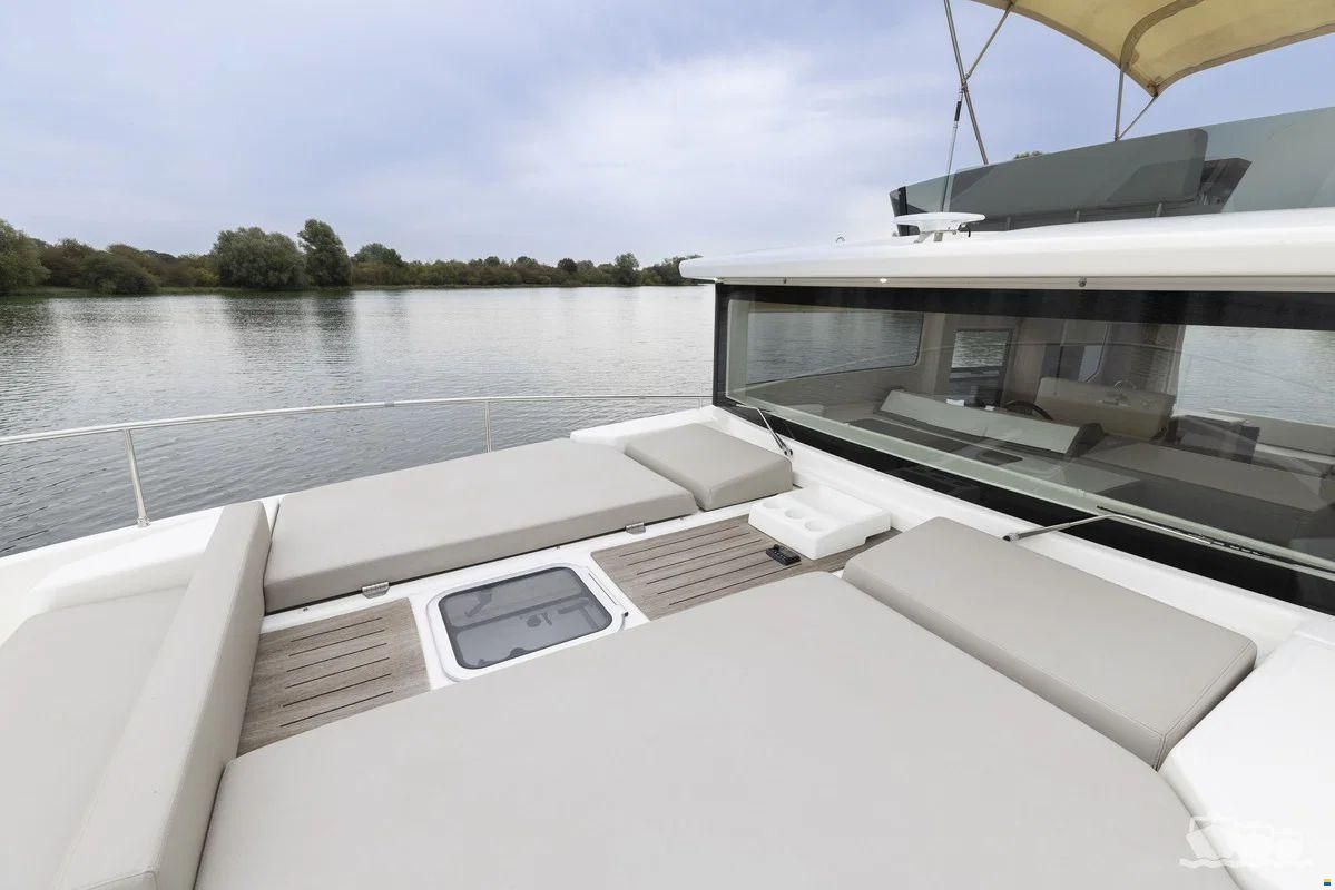 Cranchi Eco Trawler 43 Long Distance