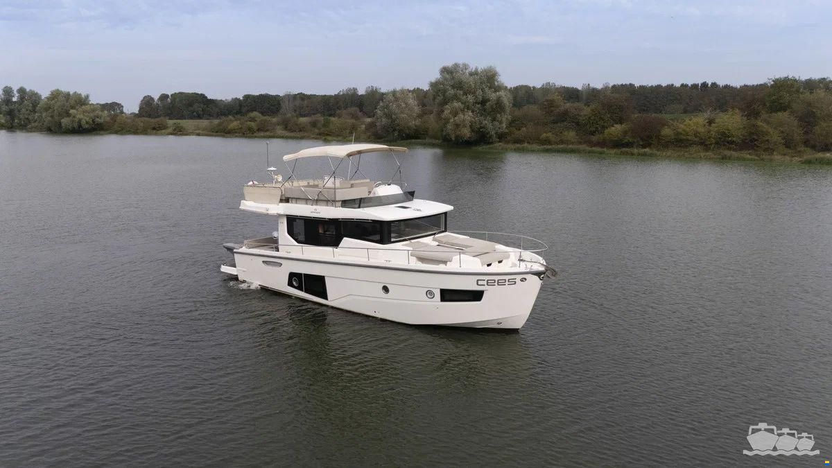 Cranchi Eco Trawler 43 Long Distance
