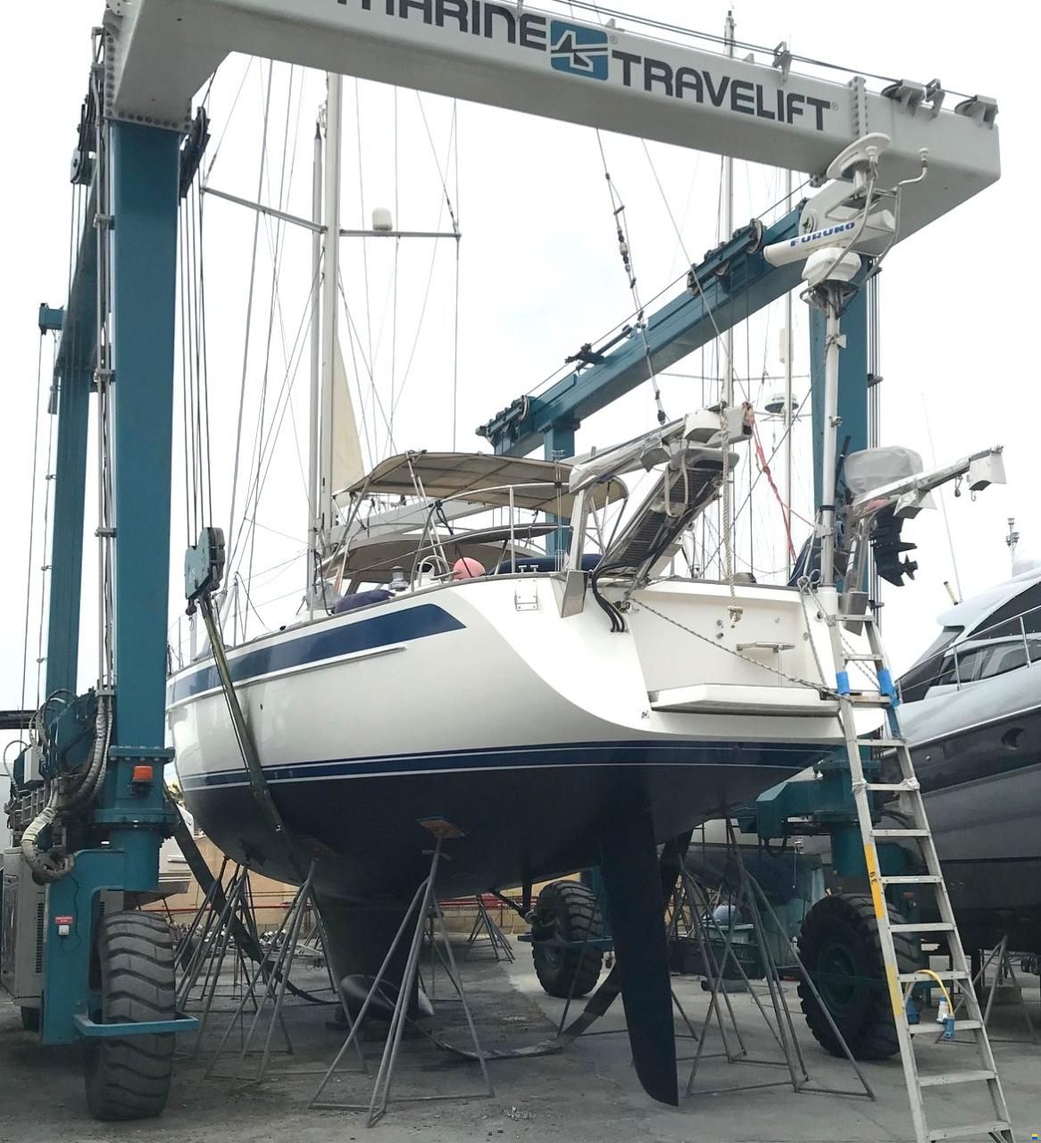 Hallberg-Rassy 54