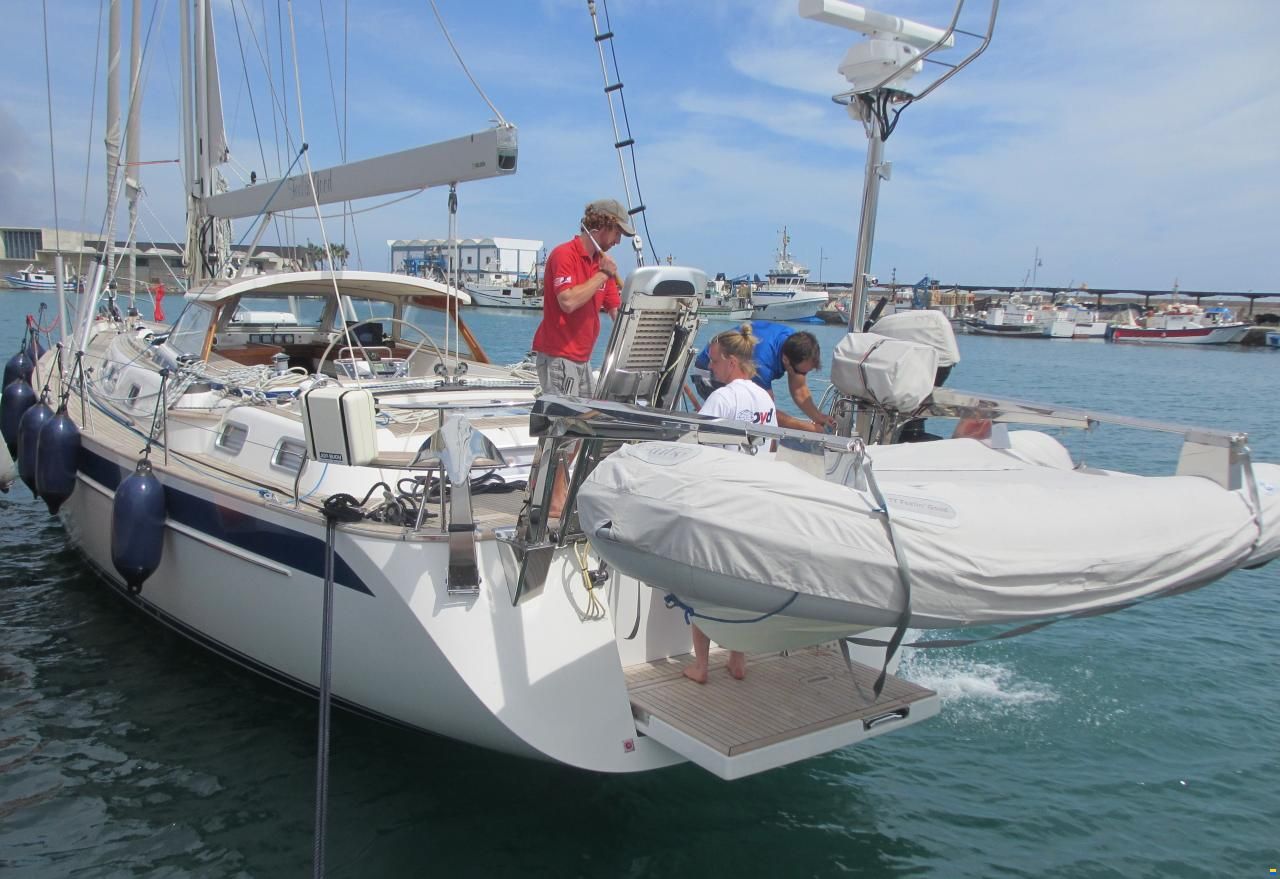 Hallberg-Rassy 54