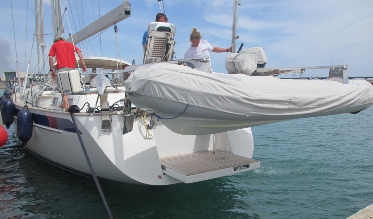 Hallberg-Rassy 54
