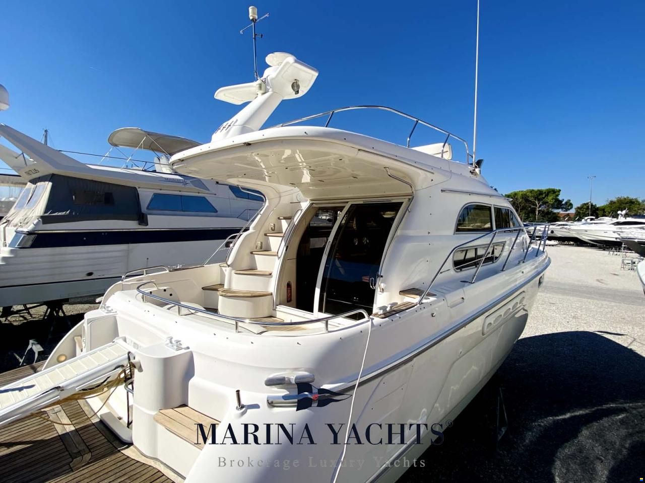 Sealine F44