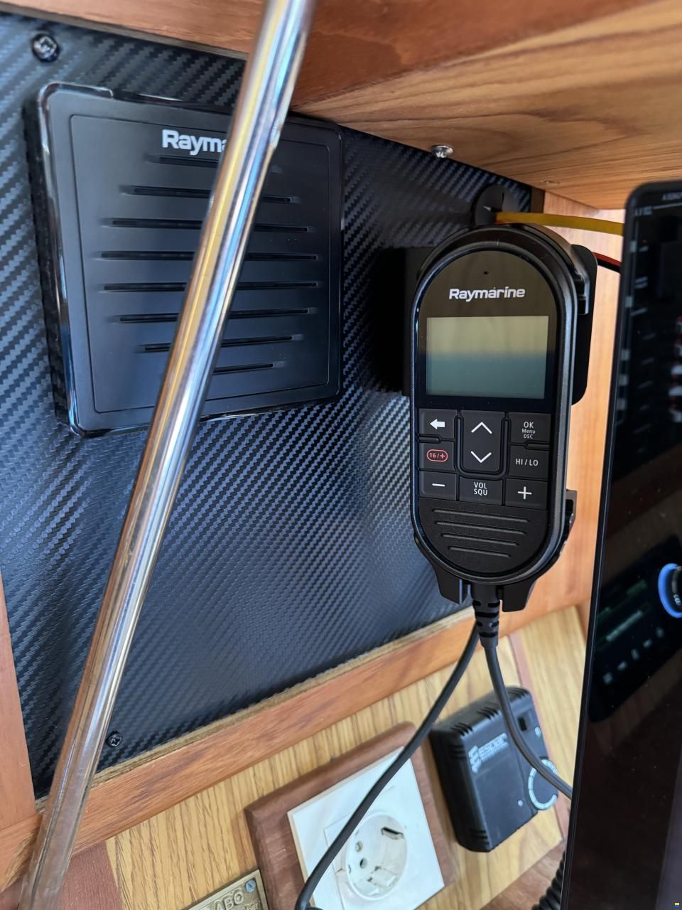 Hunter Marine Hunter 410