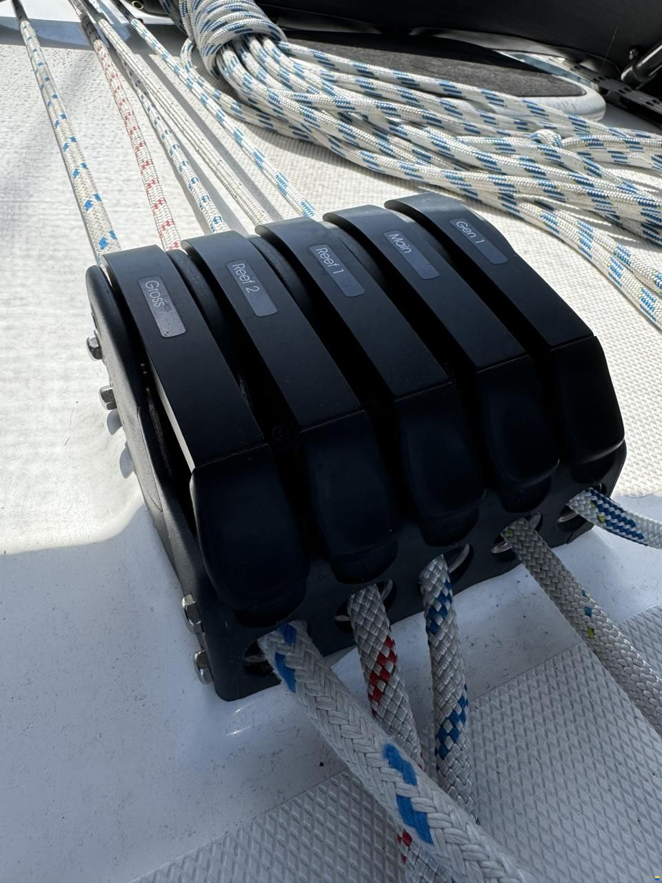 Hunter Marine Hunter 410