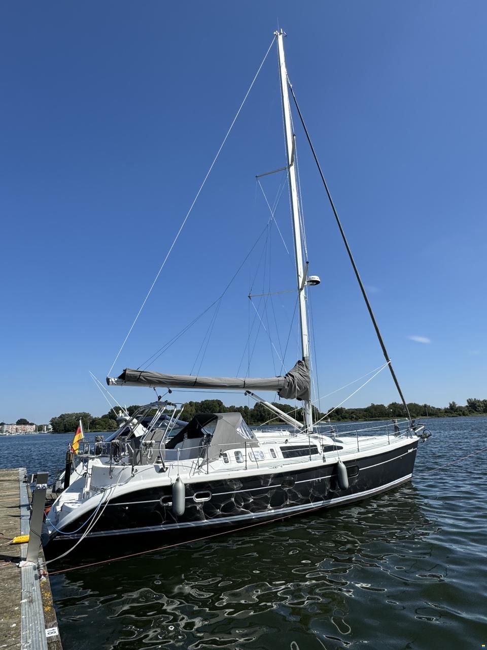 Hunter Marine Hunter 410