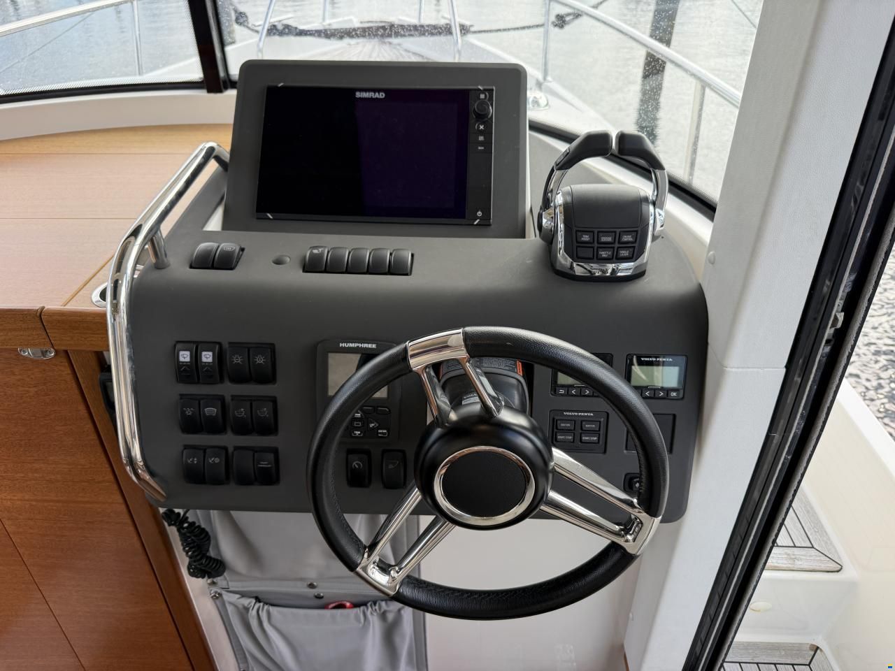 Paragon Yachts 31 Cabin