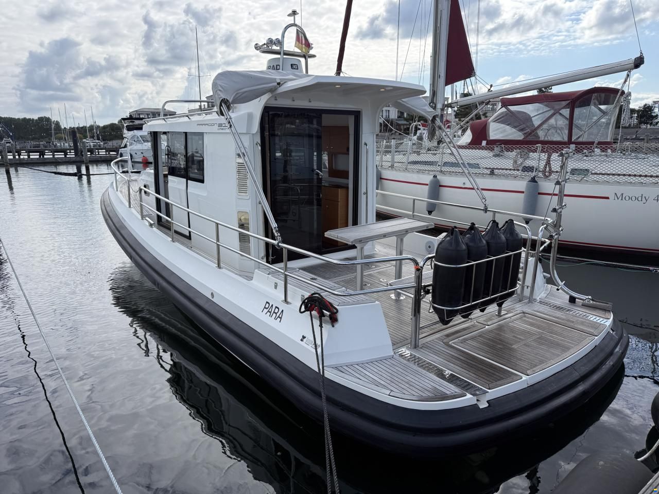 Paragon Yachts 31 Cabin
