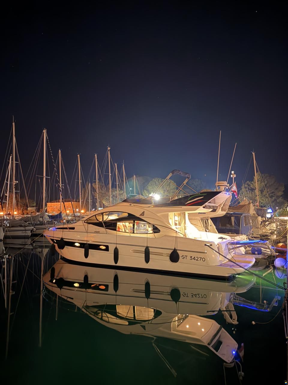 Azimut 42 Fly