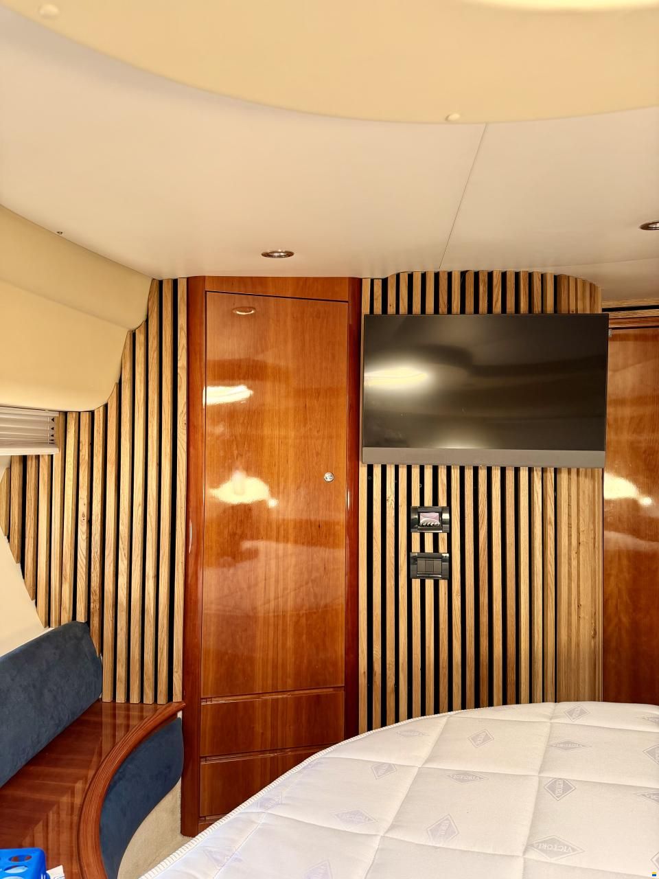 Azimut 42 Fly